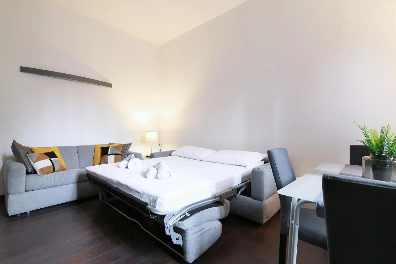 Elegant Apartment In Porta Romana - Tiraboschi Milan
