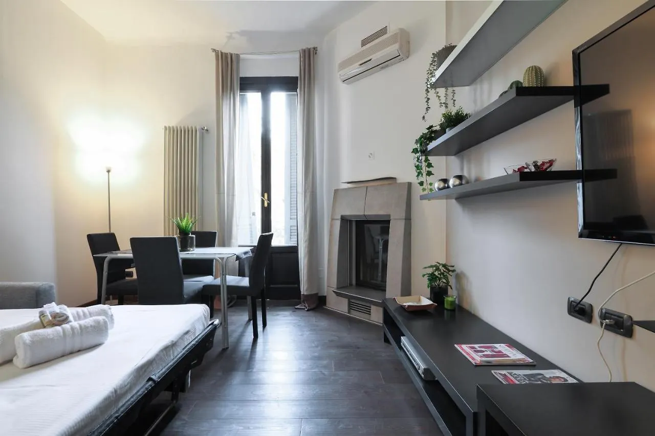 Elegant Apartment In Porta Romana - Tiraboschi Milan Italy