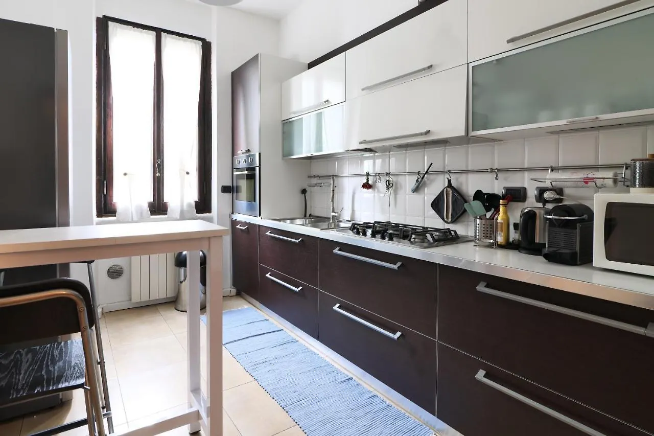Elegant Apartment In Porta Romana - Tiraboschi Milan
