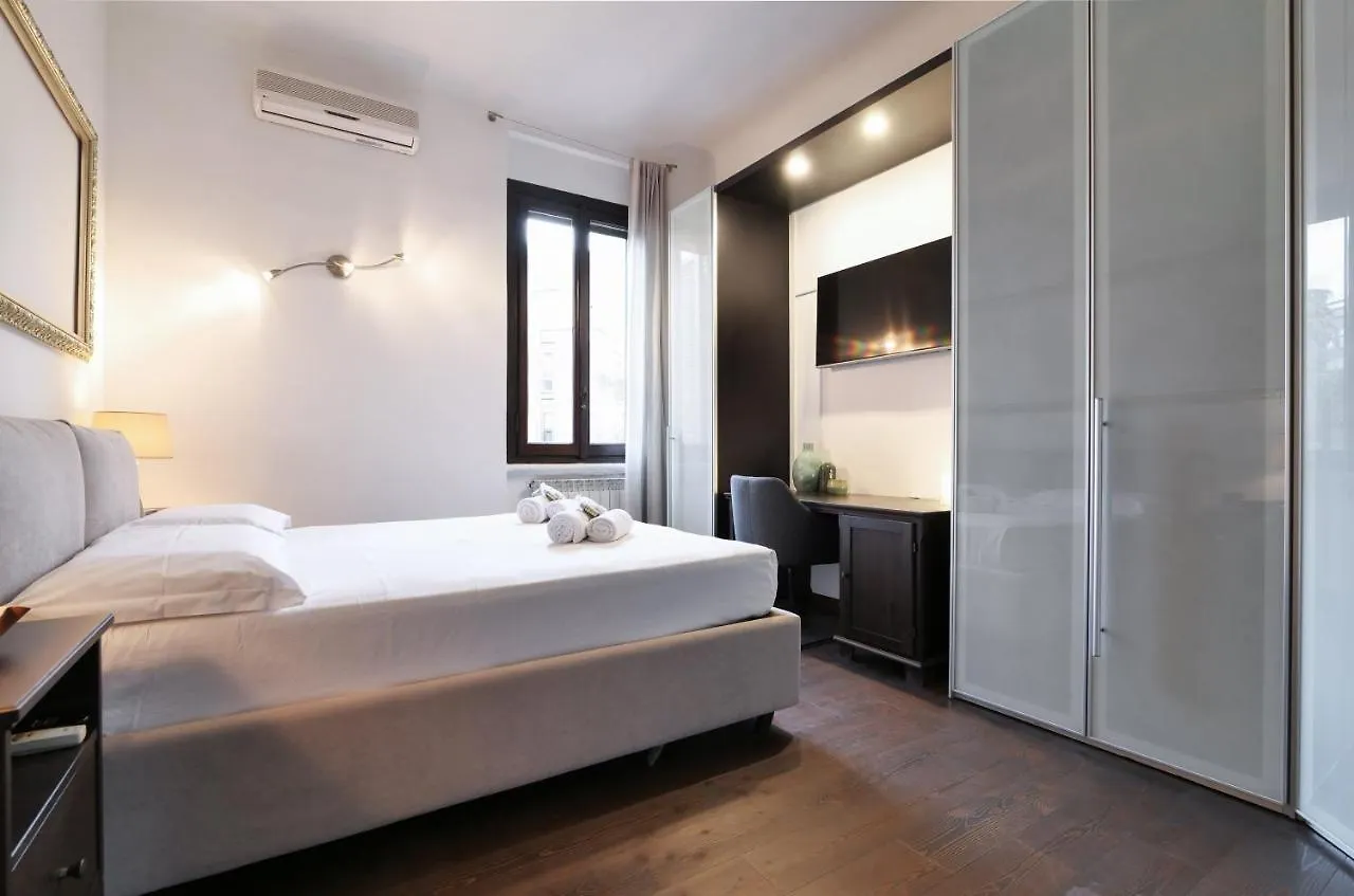 Elegant Apartment In Porta Romana - Tiraboschi Milan 0*,