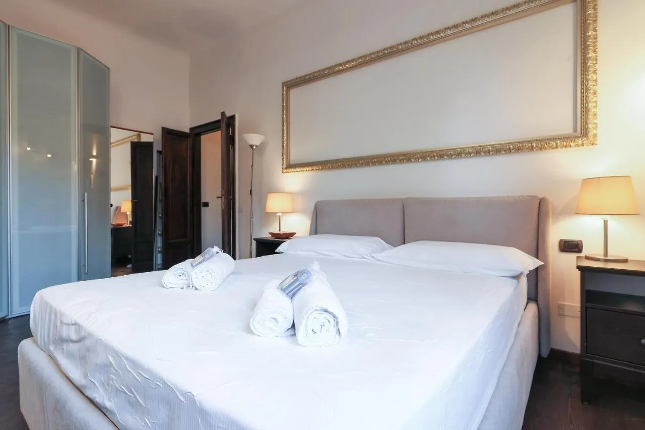 Elegant Apartment In Porta Romana - Tiraboschi Milan 0*,  Italy